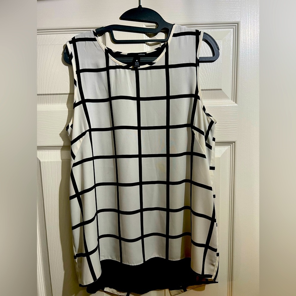 Sleeveless black back , black & white print silky tunic Bloomingdales
